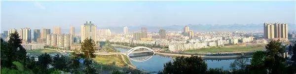 全国 200 个小城上榜,贵州道真入围“百佳深呼吸小城”