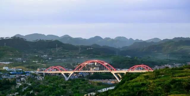 全国 200 个小城上榜,贵州道真入围“百佳深呼吸小城”