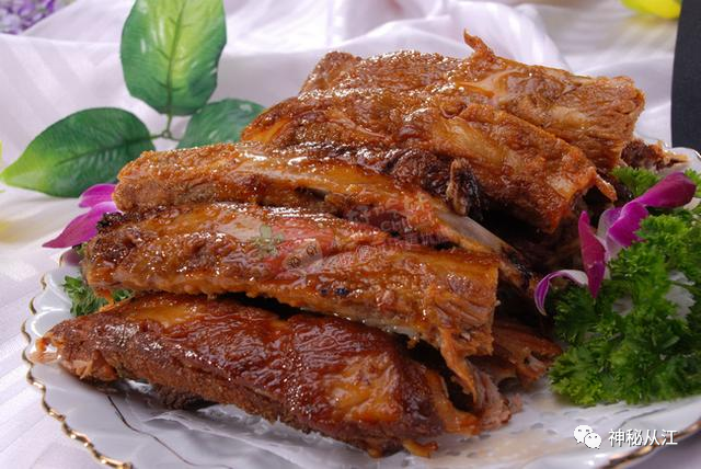 从江不仅拥有丰富的旅游资源,美食也让人垂涎三尺!