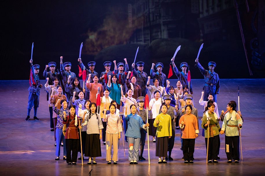 赓续红色血脉——大型歌舞诗剧《颂军魂》精彩上演