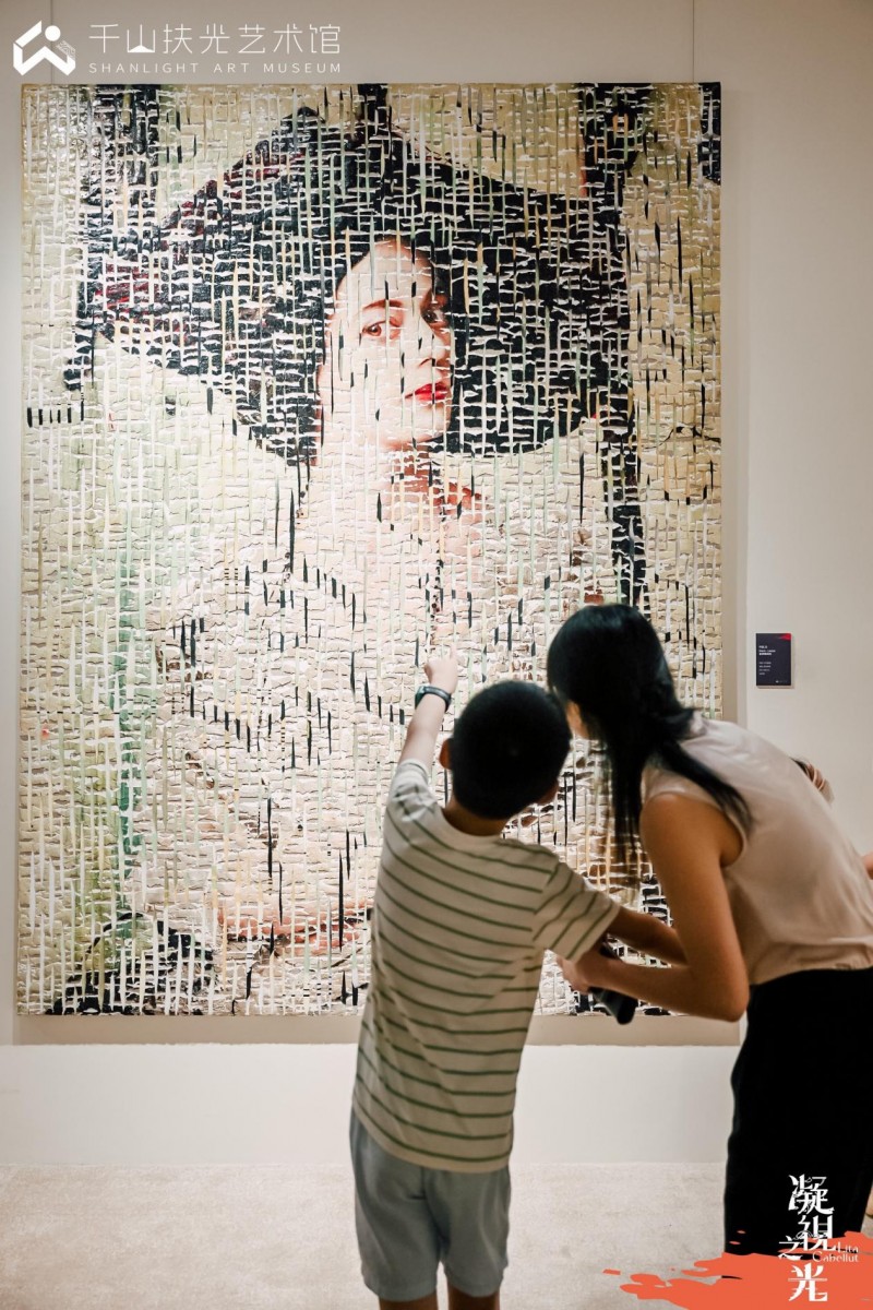 贵阳展讯｜利塔·卡贝鲁特「凝视之光」正式开幕！-7