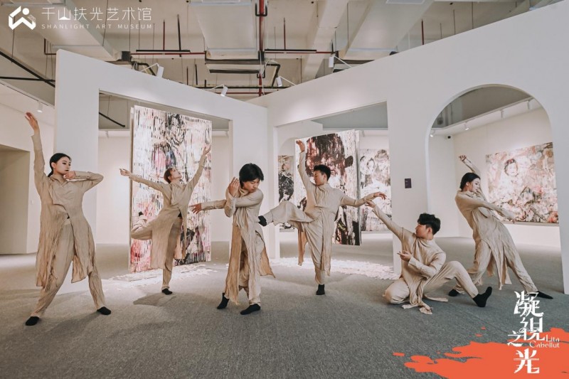 贵阳展讯｜利塔·卡贝鲁特「凝视之光」正式开幕！-8