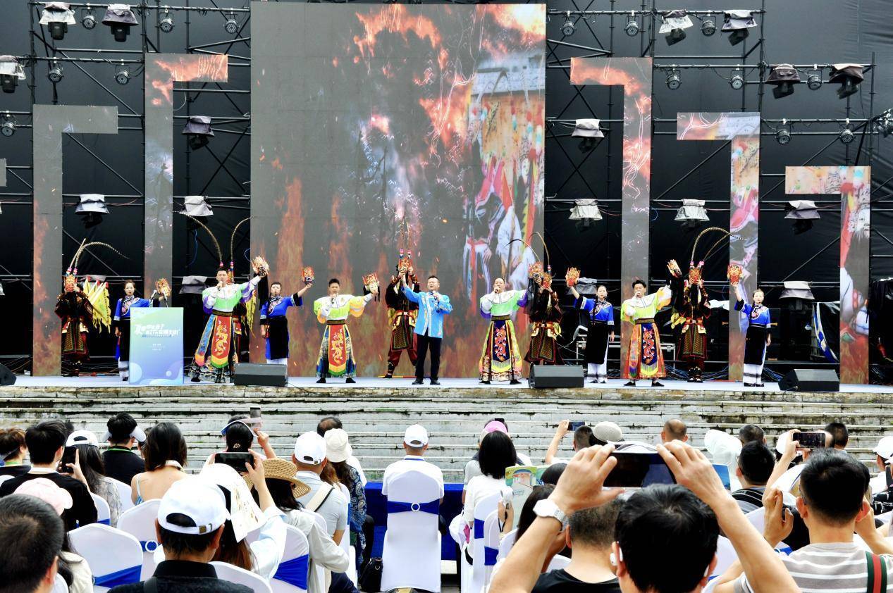 贵州安顺启动2025避暑旅游生活季，21℃清凉引客来-4