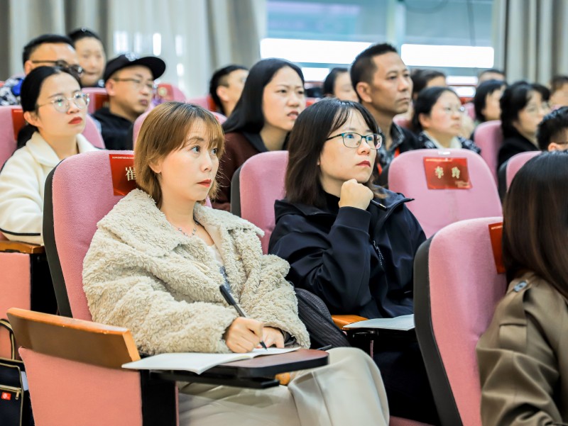 2025年贵州省导游从业人员分级分类素质提升综合培训圆满收官-4 2025年贵州省导游从业人员分级分类素质提升综合培训圆满收官-4